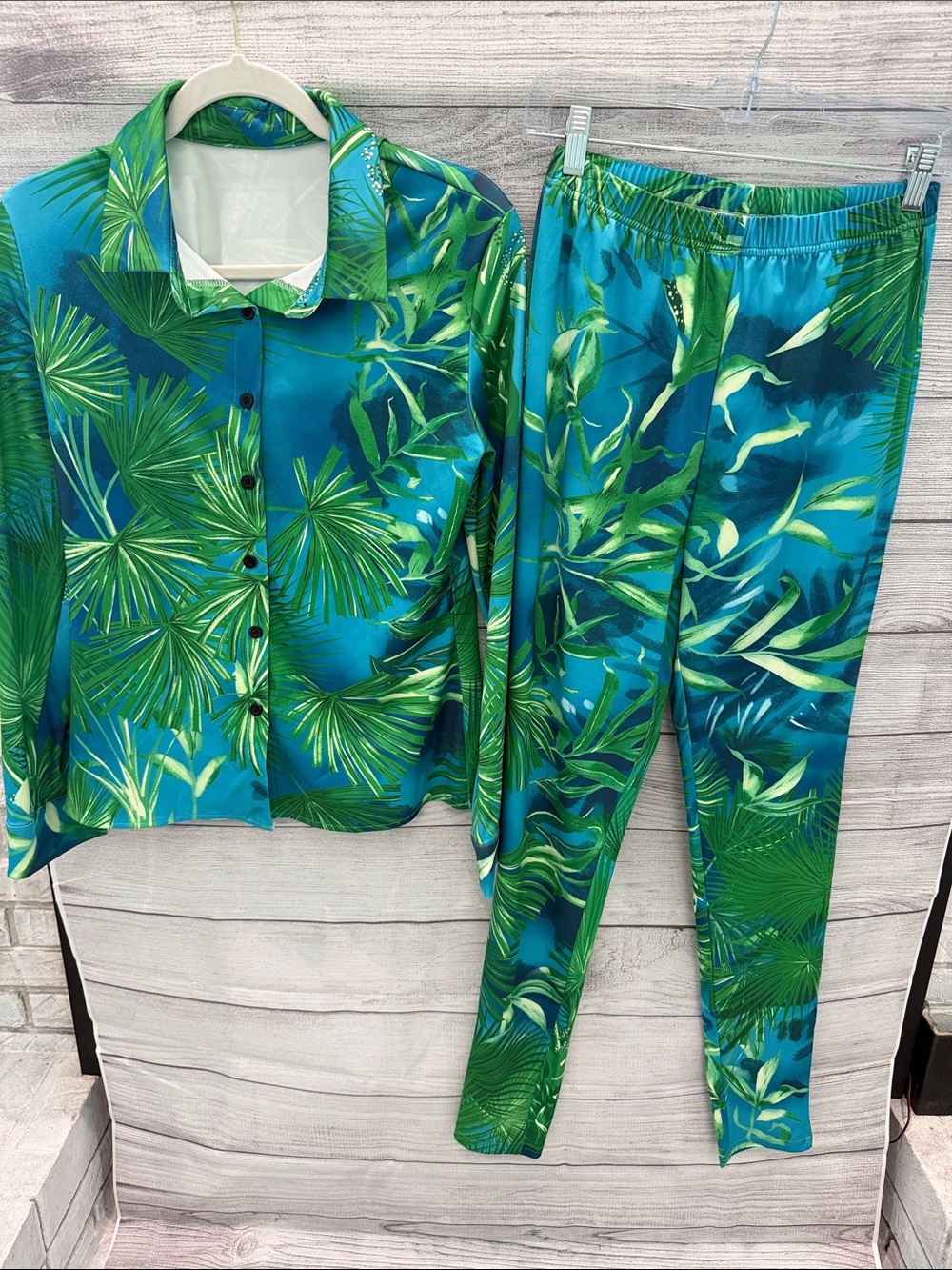 Fashion Nova Tropical Green & Teal Button Down Shirt